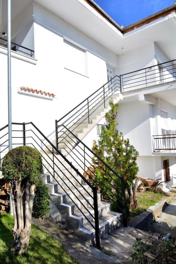 דירות לפטוקריה Zeusplace Georgia House מראה חיצוני תמונה