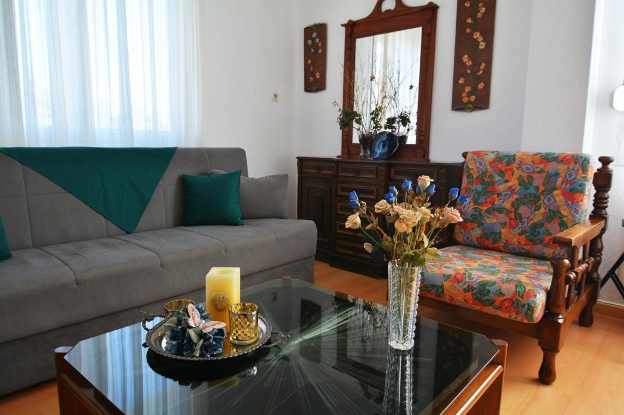 דירות לפטוקריה Zeusplace Georgia House מראה חיצוני תמונה