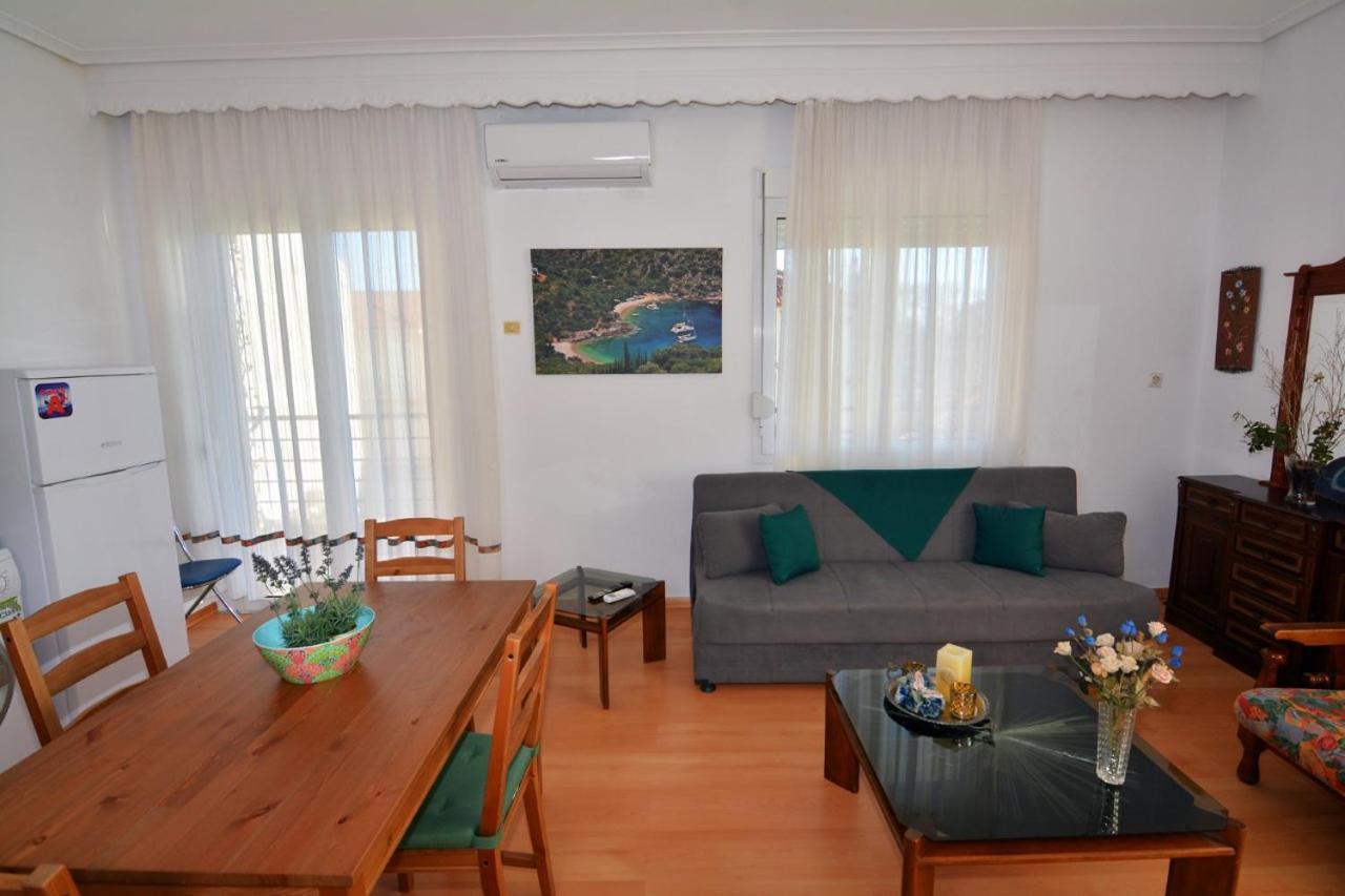 דירות לפטוקריה Zeusplace Georgia House מראה חיצוני תמונה