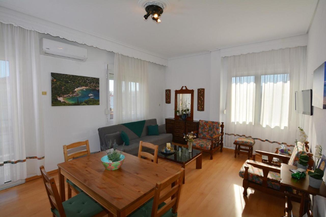 דירות לפטוקריה Zeusplace Georgia House מראה חיצוני תמונה